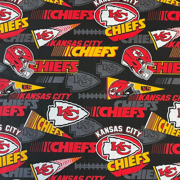 NFL KANSAS City CHIEFS Vintage Retro Print #2 100% cotton fabric licensed material Crafts, Quilts, Home Decor