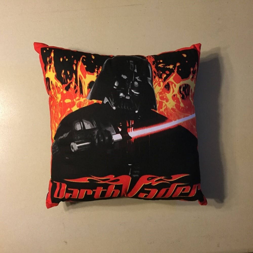 Star Wars Darth Vader Helmet Splitted Into Blue And Red Throw Pillow Case –  Rodiztee