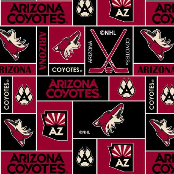 NHL HOCKEY CHICAGO BLACKHAWKS BLACK FLEECE FABRIC BLANKET MATERIAL BY 1//2 YARD