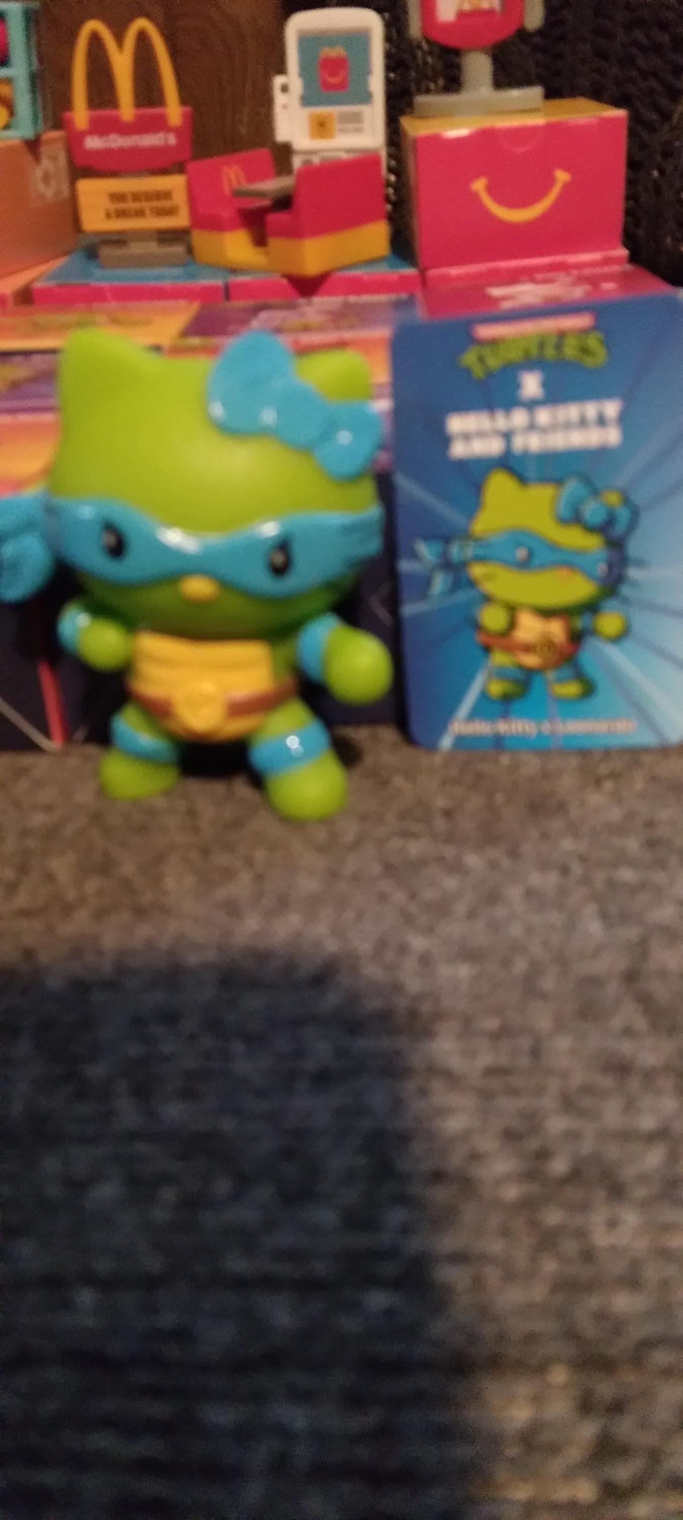 【新品】Hello Kitty x TMNT フィギュア 5体セット 新品】Hello Kitty x TMNT フィギュア 5体セット Mcdonalds