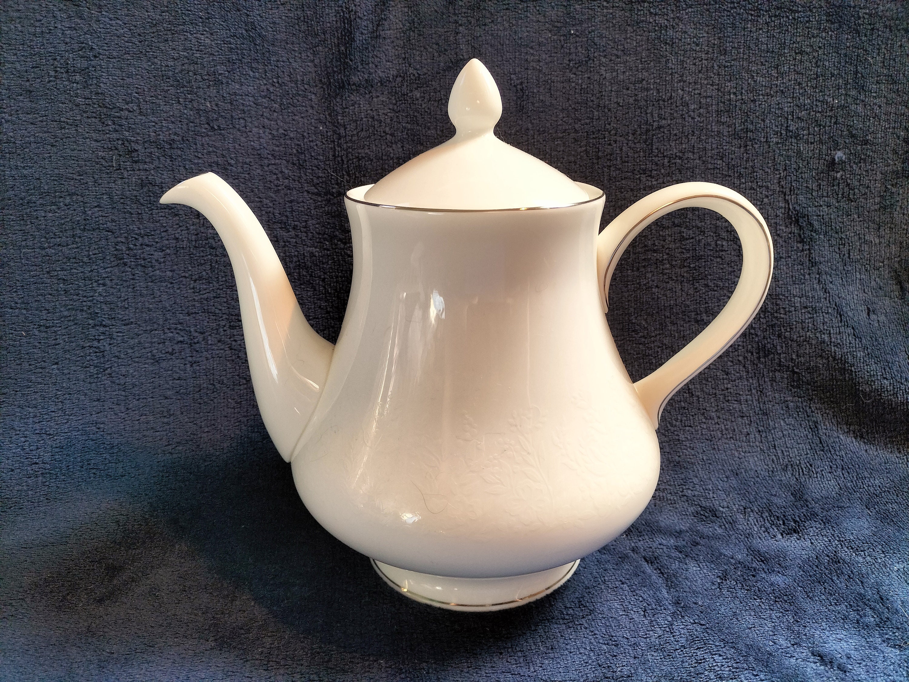 Beautiful and Rare WEDGWOOD ' Silver Ermine ' TEAPOT Etsy