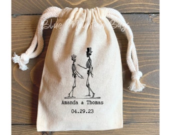 10 Personalized Bride and Groom Skeleton wedding favor bags - Names and Date - muslin cotton drawstring bags, wedding and bachelorette bags