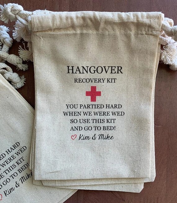 35 Personalized 3x5, 4x6 or 5x7 Hangover Recovery Kits muslin cotton drawstring bags - wedding favor bag, bridal party favor bag, bachelor Il_570xn
