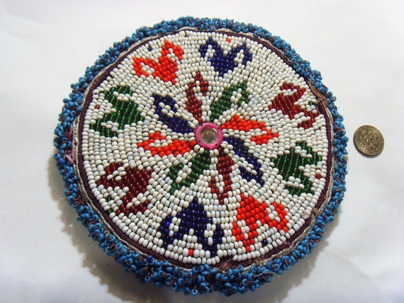 1920s antique museum grade extra large beaded med… - image 2