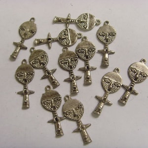 12 vintage Africa tribal Ashanti fertility doll pewter silver figurine pendants lot e1119