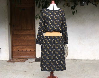 Fluid crepe elastic waist dress, black dress patterned yellow and grey suns, winter dress