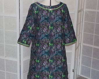 Wide trapeze dress in boat neckline with sleeves 3/4 Size 40