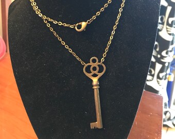 Vintage Key Pendant Necklace