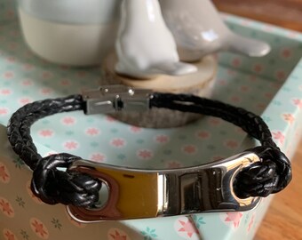 Men's stackable bracelet in braided leather and stainless steel identity plate to engrave