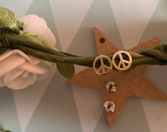 Boucles d'oreilles clous-puces symbole Peace and Love en argent massif 925