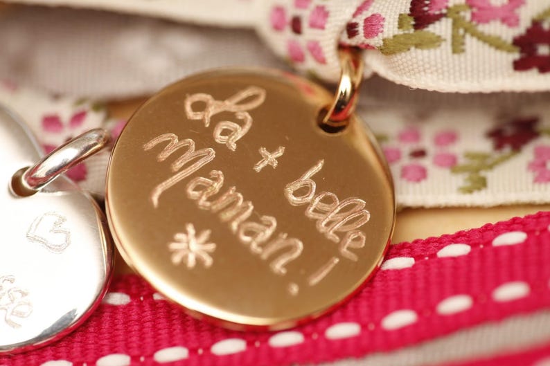 beautiful MOM! Beaded round pastille plated engraved gold medal La