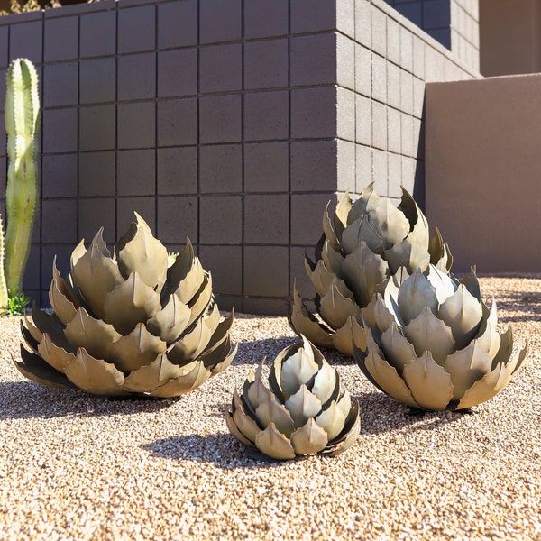 Artichoke Agave Steel Sculpture: Desert Landscaping Yard Art