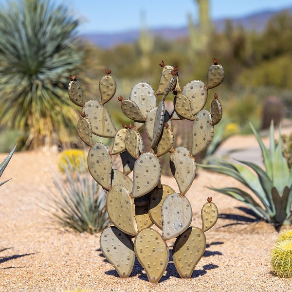 Prickly Pear Cactus Steel Garden and Landscape Sculpture Art - FREE Shipping