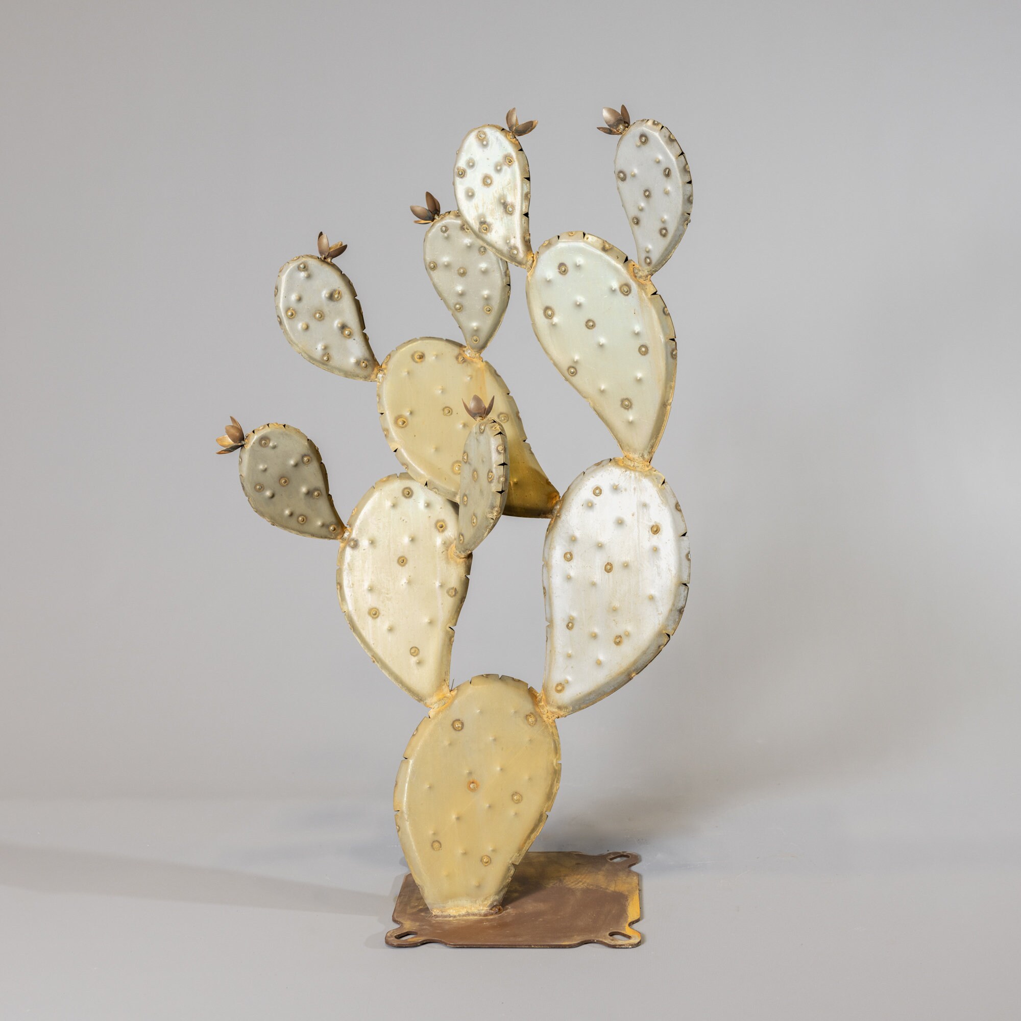 Galvanized Steel Prickly Pear Cactus Sculpture: Desert Yard Art - Etsy