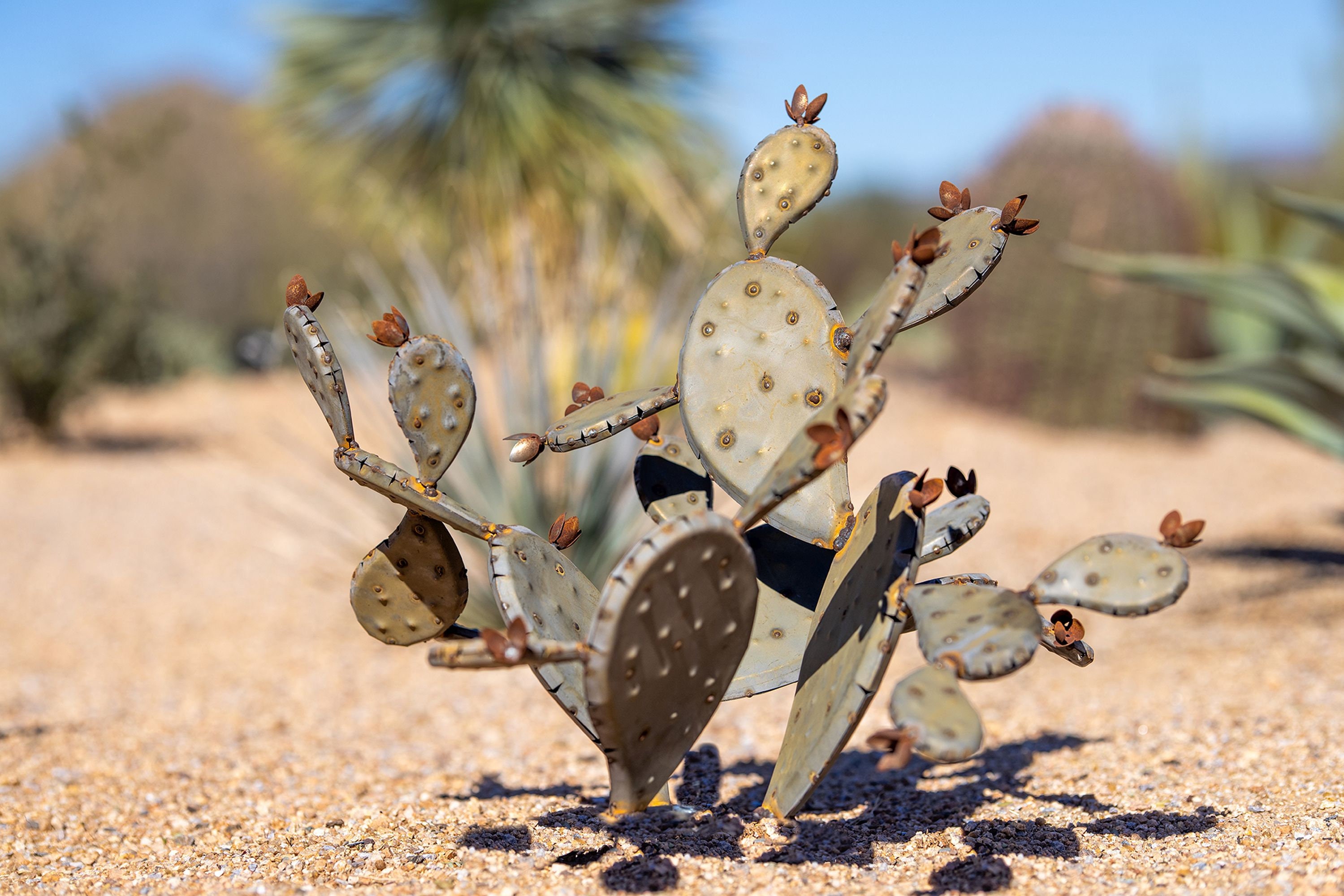 Handcrafted Steel Prickly Pear Cactus Sculpture: Weather-resistant Yard Art  - Etsy