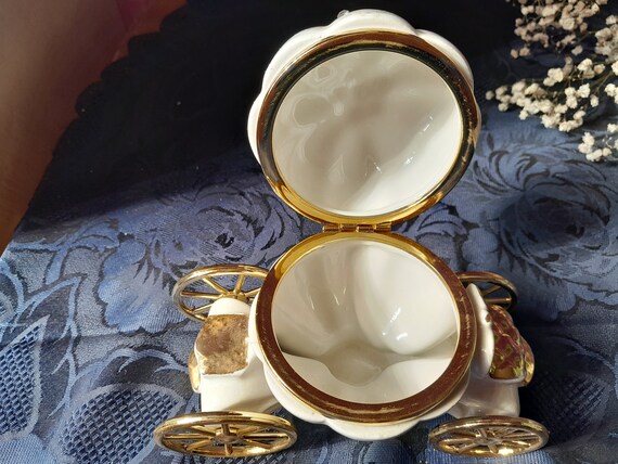 Set Regalo Gioielli: 2 Scatole Rosa 8x8x1,7 Cm E 2 Sacchetti Bianchi 10x12x6 Cm - Confezione Regalo In Carta Per Orecchini, Collane, Piccoli Regali