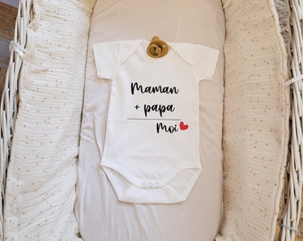 Aanpasbare witte bodysuit voor baby - mama + papa = ik-thema