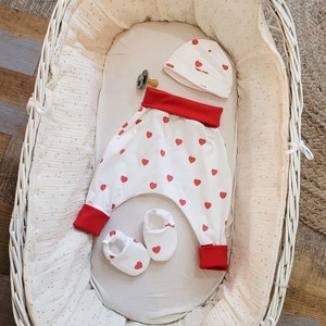 Schaalbare katoenen harembroek voor baby's - thema kleine hartjes