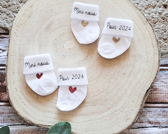 Baby pregnancy announcement socks - mini us theme for 2024