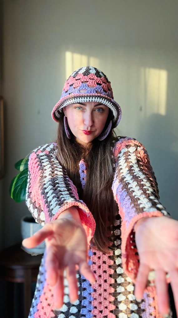 Handmade Crochet Bucket Hat - Unique Design, Various Sizes  display picture 3