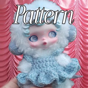 水晶デコ改造 SKULLPANDA 青色ドール キーホルダー 水晶デコ改造