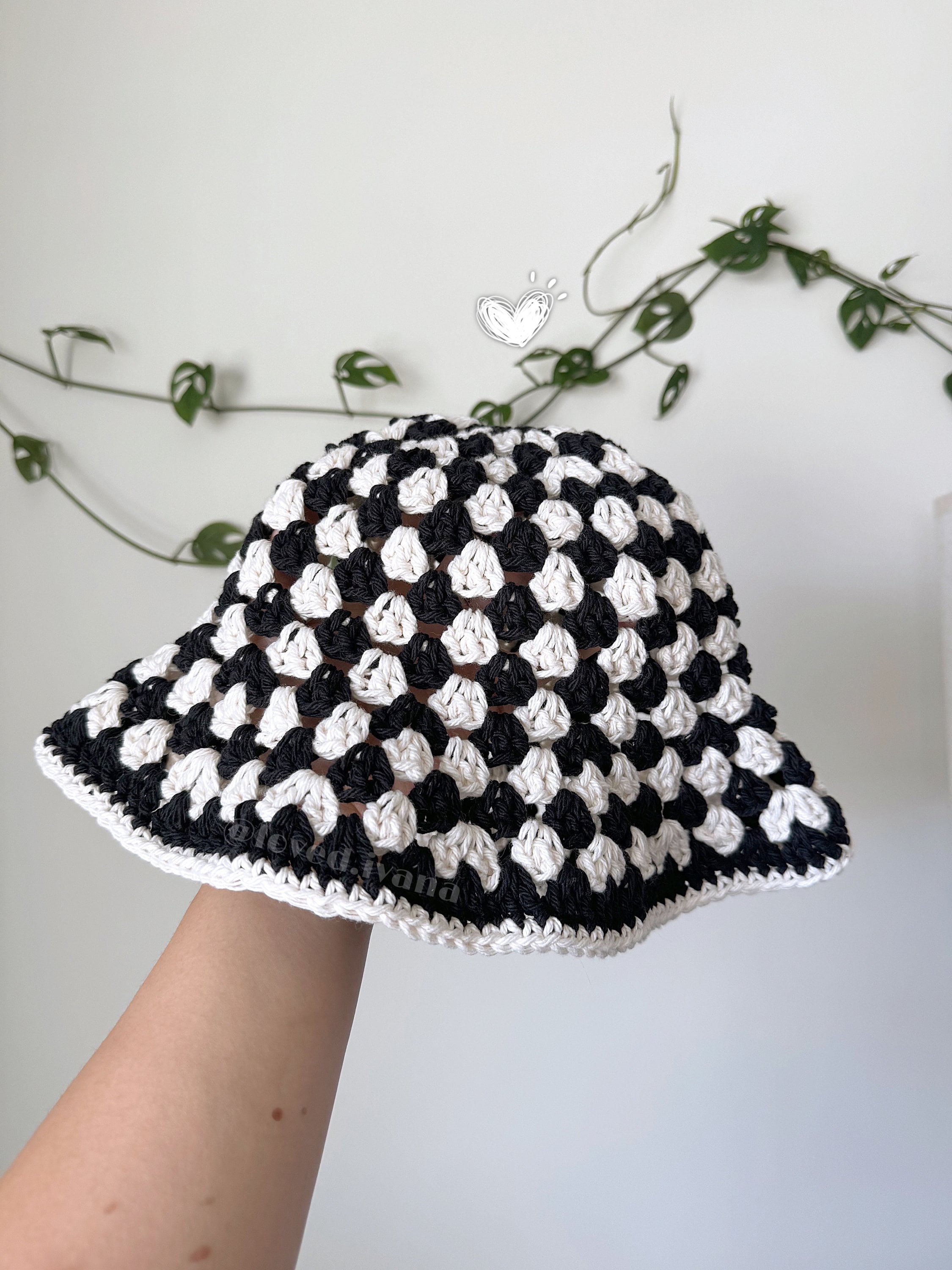 Crochet Granny Bucket Hat, handmade hat for the summer season - Finished bucket hat