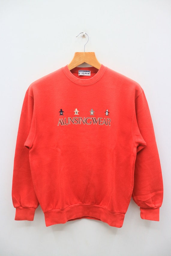 Vintage MUNSINGWEAR Big Spell Big Logo Outdoor Sportswear Red | Etsy