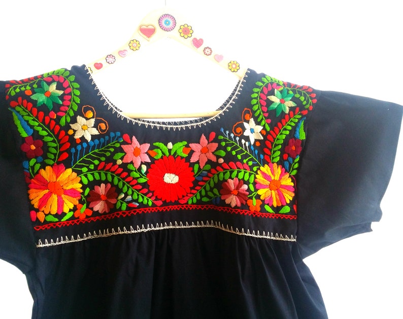 camisas mexicanas bordadas para mujer