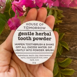 Herbal Tooth Powder, Microbiome-Friendly, Unflavored, For Sensitive Teeth Gums & Lips, Alternative To Natural Toothpaste, Non-Toxic, Vegan