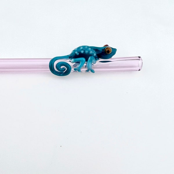 Chameleon On Pink GLASS STRAW - Custom Straws | Reusable Straws | Glass Drinking Straw | Glass Straws | Chameleon Straws | Pink Straws