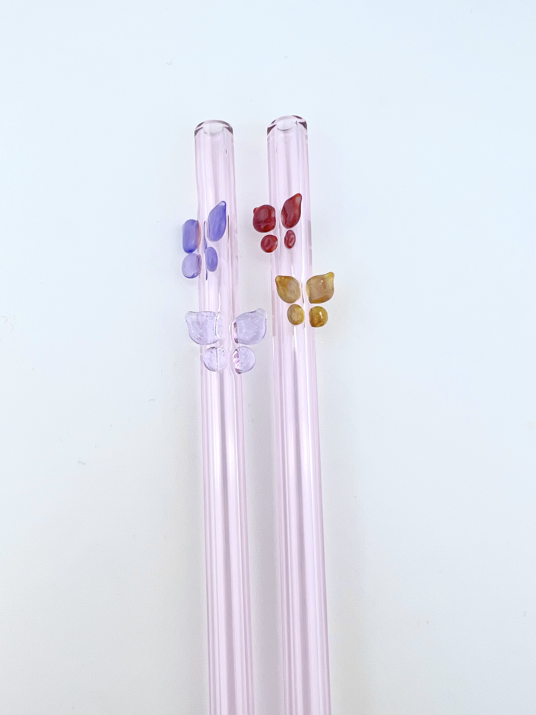 Butterfly on Pink GLASS STRAW - Custom Straws, Reusable Straws, Glass  Straws, Butterfly Straws, Pink Straws