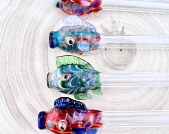 手作りの魚型ガラスストロー：カスタムメイドのホウケイ酸ガラス製再利用可能ストロー
