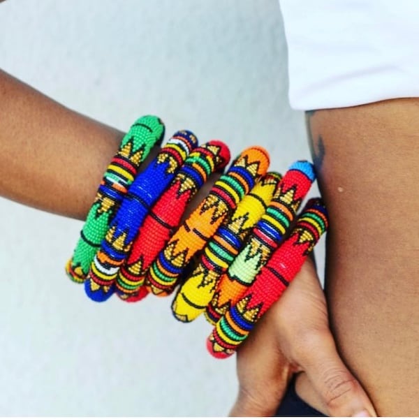 1 African traditional  Zulu beaded  bracelet /bangle