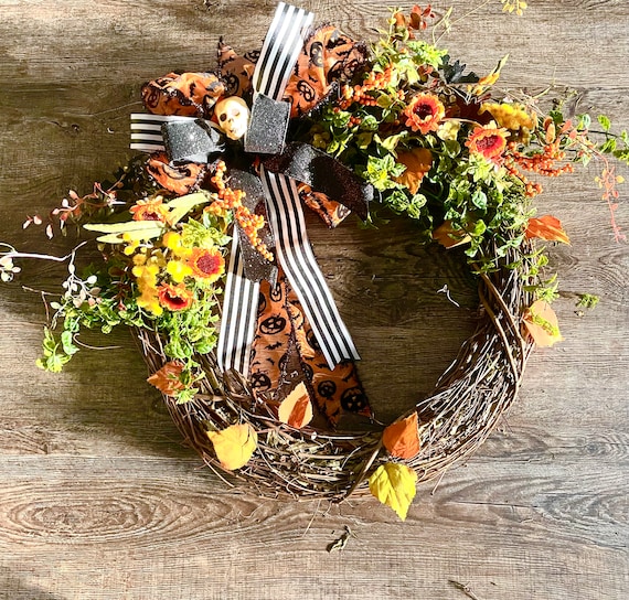 Halloween Wreath for Front Door, Succulent Fall Wreaths, Wreath Frame,  Wreath Base, Fake Flower Wreath, Artificial Wreath 
