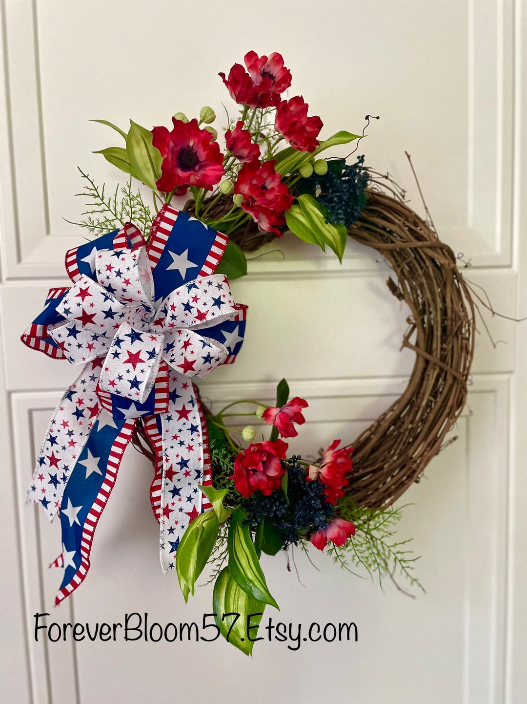 USA Patriotic Wreath, Patriotic Wreath With Blue Ribbons and Red ...