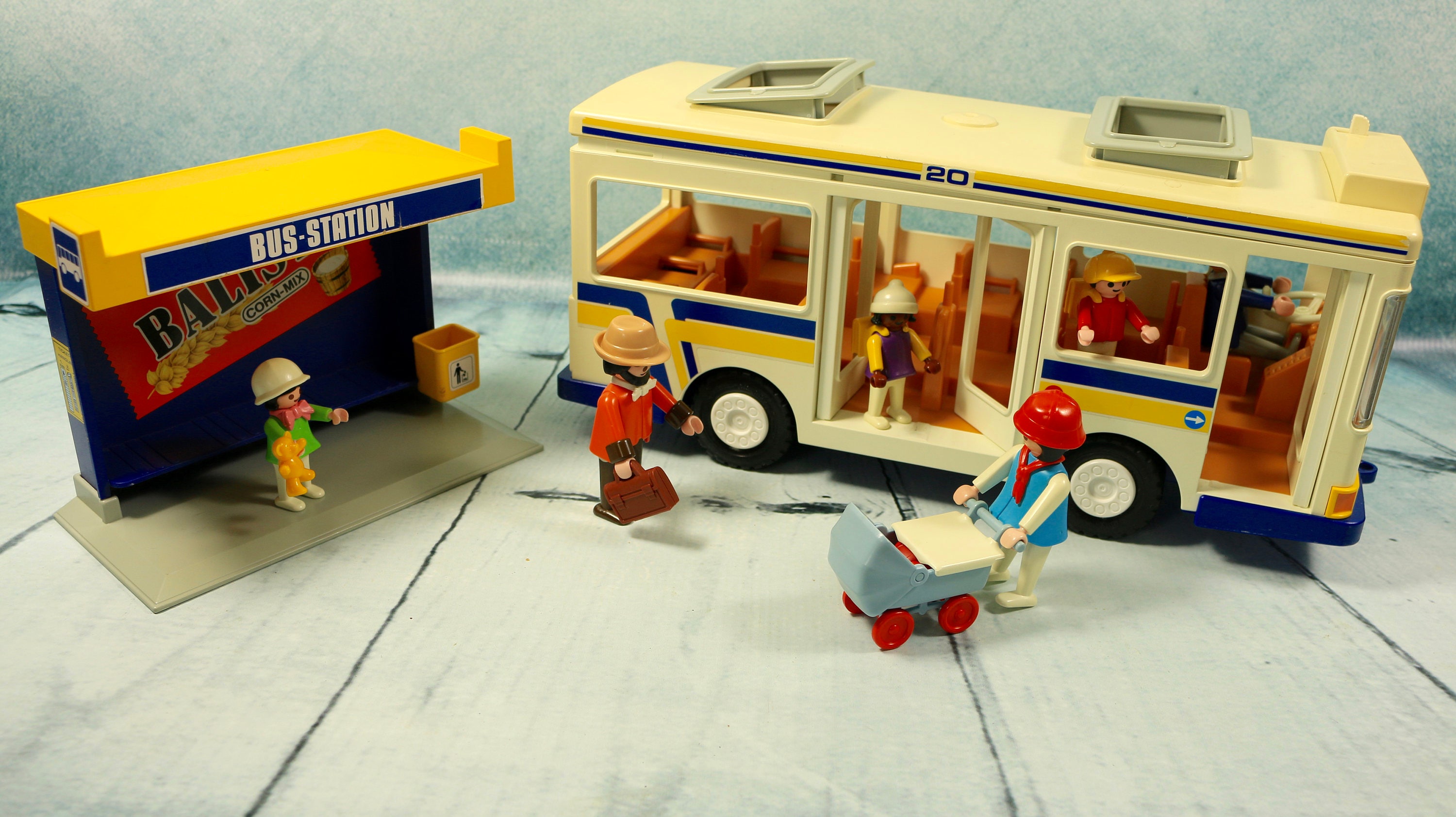 Playmobil bus city