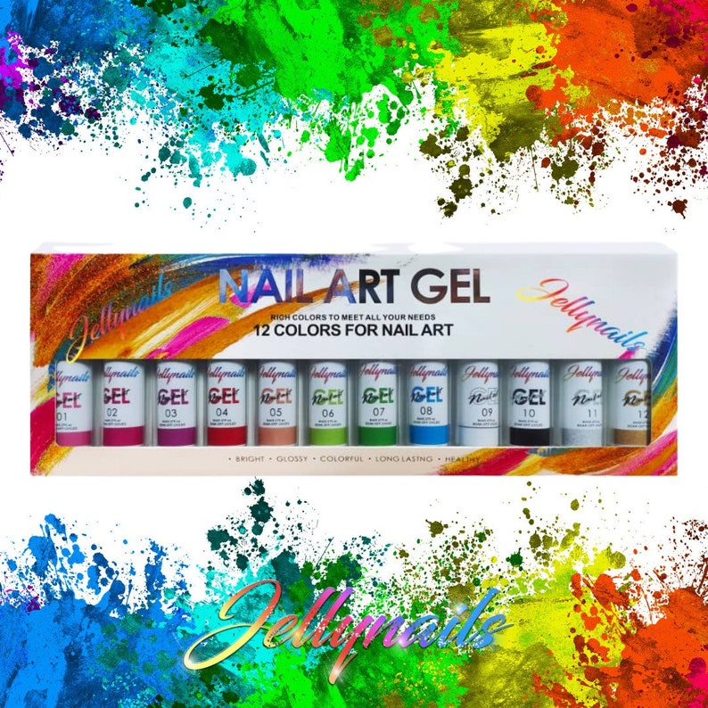 Pu&ograve; includere: Un set di 12 colori gel per nail art in una scatola. La scatola presenta la scritta "NAIL ART GEL" e "12 COLORS FOR NAIL ART". Ogni tubetto di gel &egrave; numerato da 01 a 12. Lo sfondo presenta schizzi di vernice colorati.