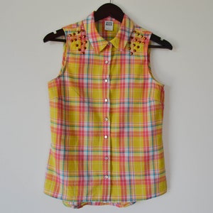 Vintage Women Shirt Cotton Yellow Shirt Women Home Shirt Lightweight blouse sleeveless Shirt Women party blouse Gift for her Size Small