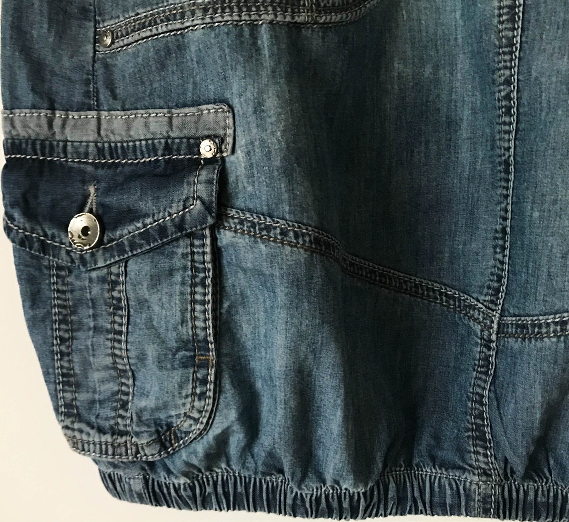 V LINE SKIRT IN VINTAGE BLUE DENIM