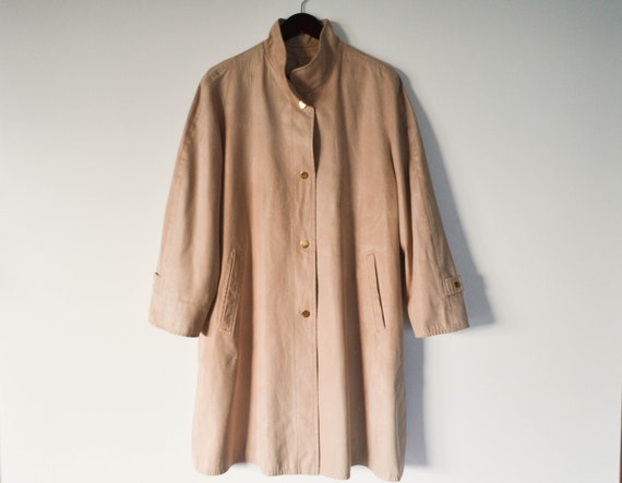 lightweight walking coat