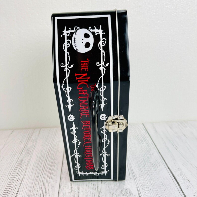 RARA bolsa de almuerzo vintage de Jack Skellington de Disneyland con forma de ataúd, Pesadilla antes de Navidad, Touchstone Pictures imagen 2