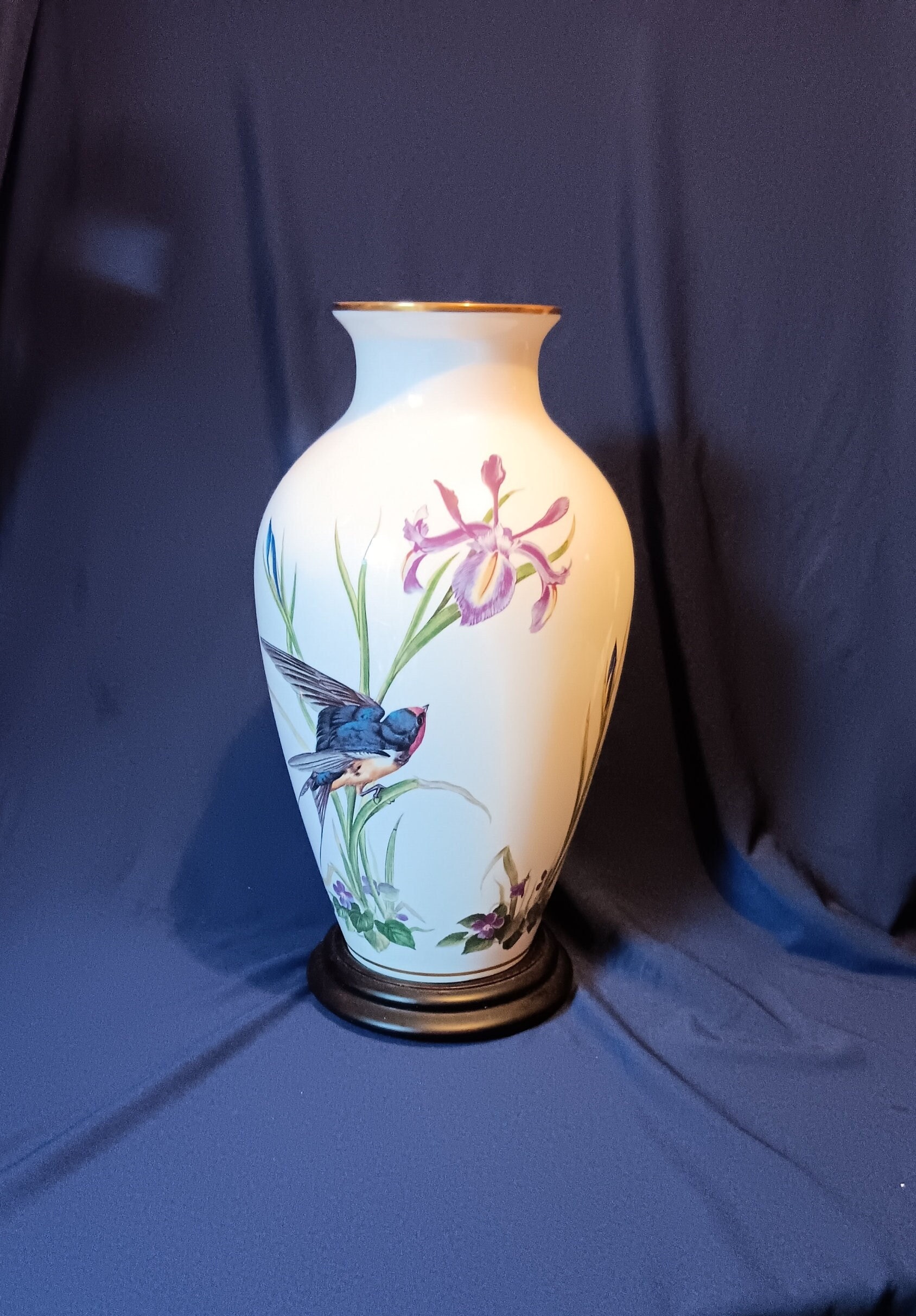 Franklin Porcelain The Meadowland Bird Vase | eBay