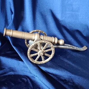 Brass Cannon, Desk Cannon, Vintage Brass, Miniature Cannon, Man Cave, Study Decor, Vintage Decor, Militaria, Vintage Cannon, Gift Idea