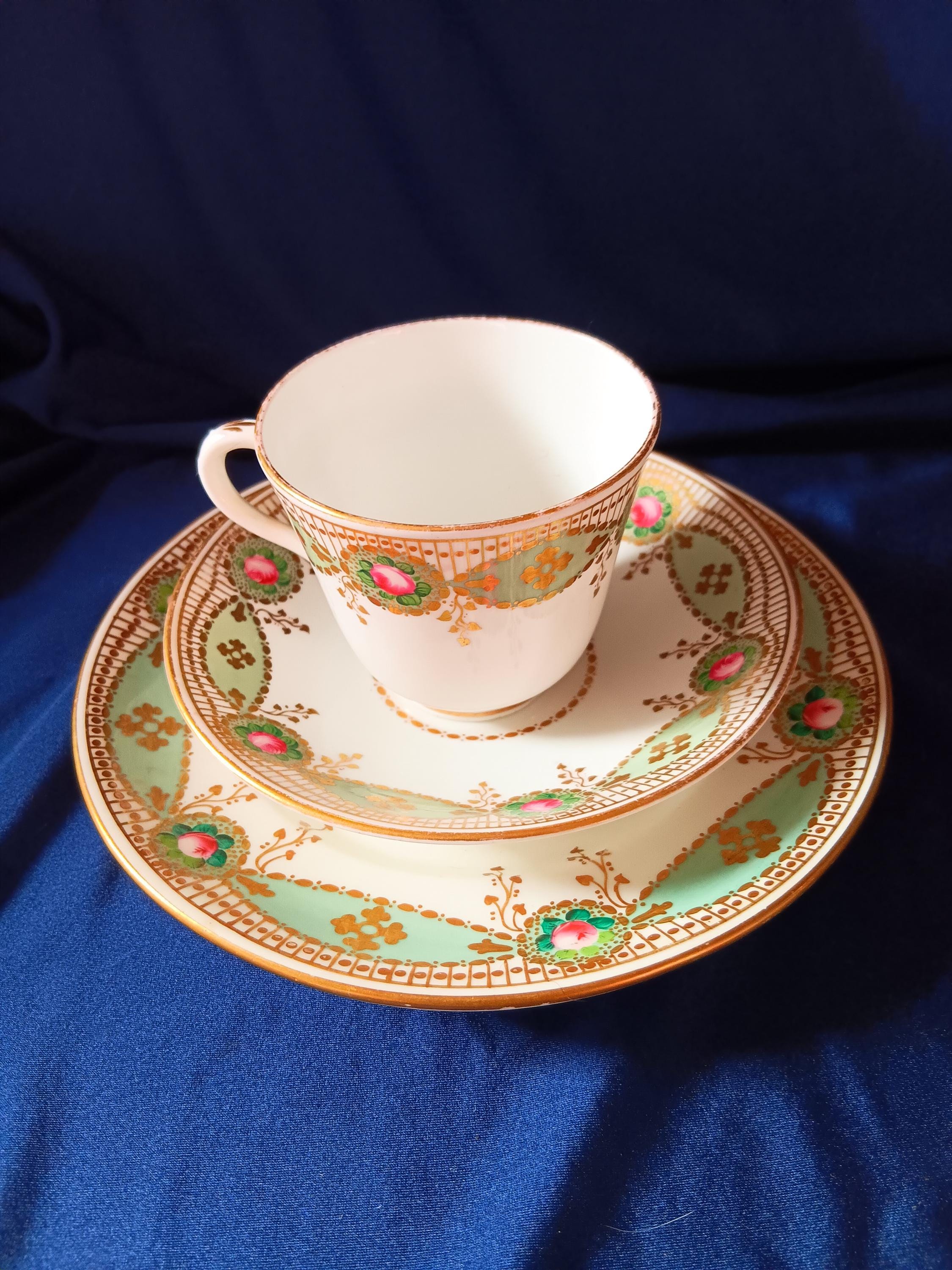 Antique tea cups and saucers - Etsy 日本