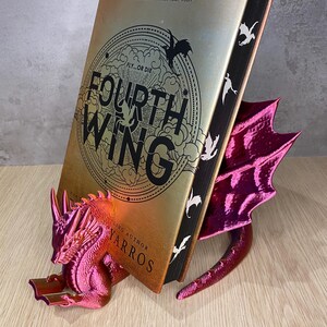 3D Printed Dragon Book Display: Fantasy Book Holder