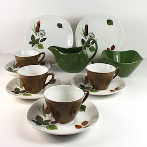 Midwinter fashion shape Riverside part tea set designed by John Russell