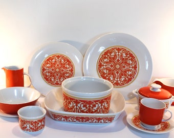 A selection of Vintage Royal Doulton Serville dinner ware