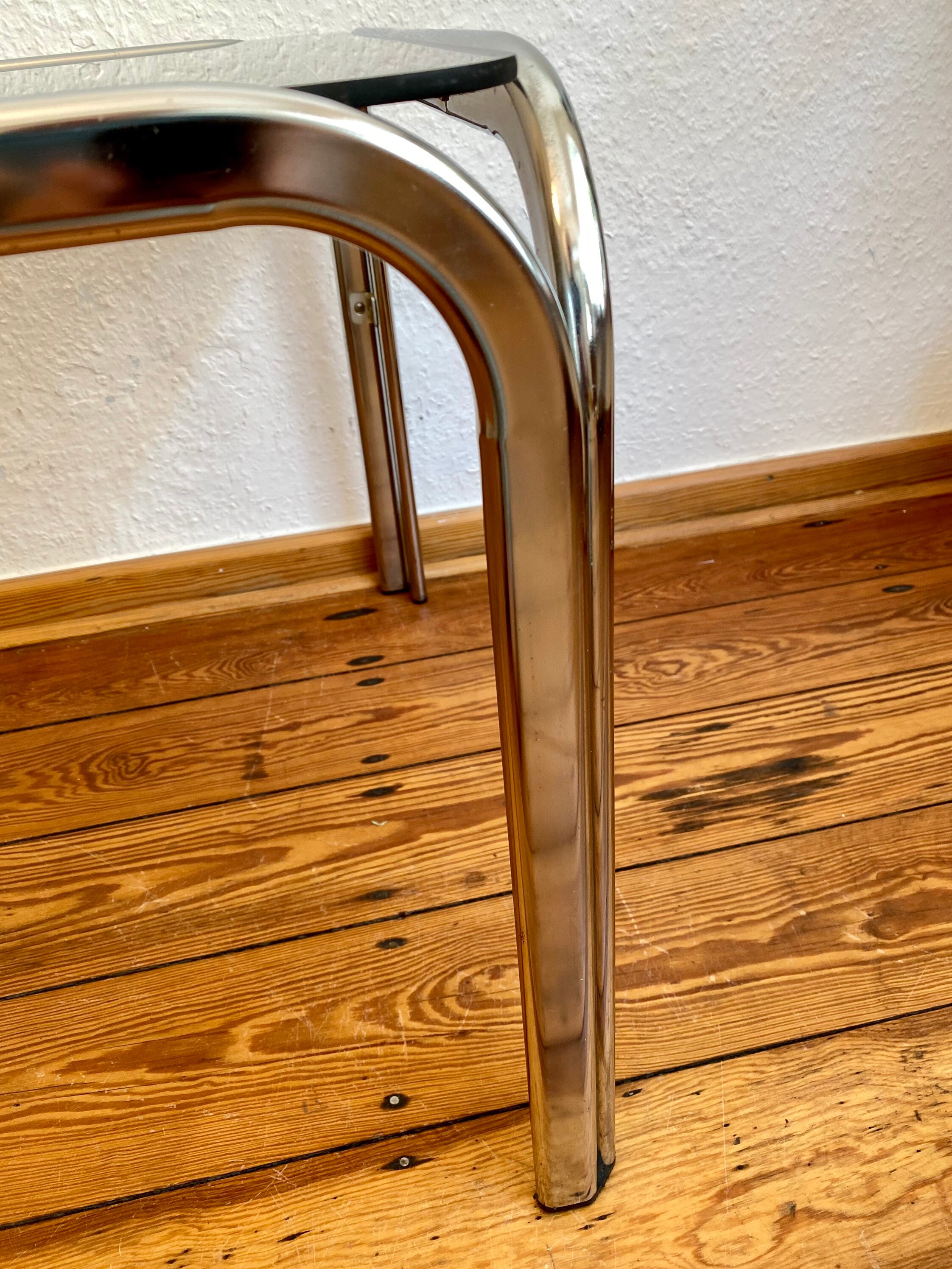 70er Jahre silberner Wohnzimmertisch coffee table aus Chrom. | Etsy