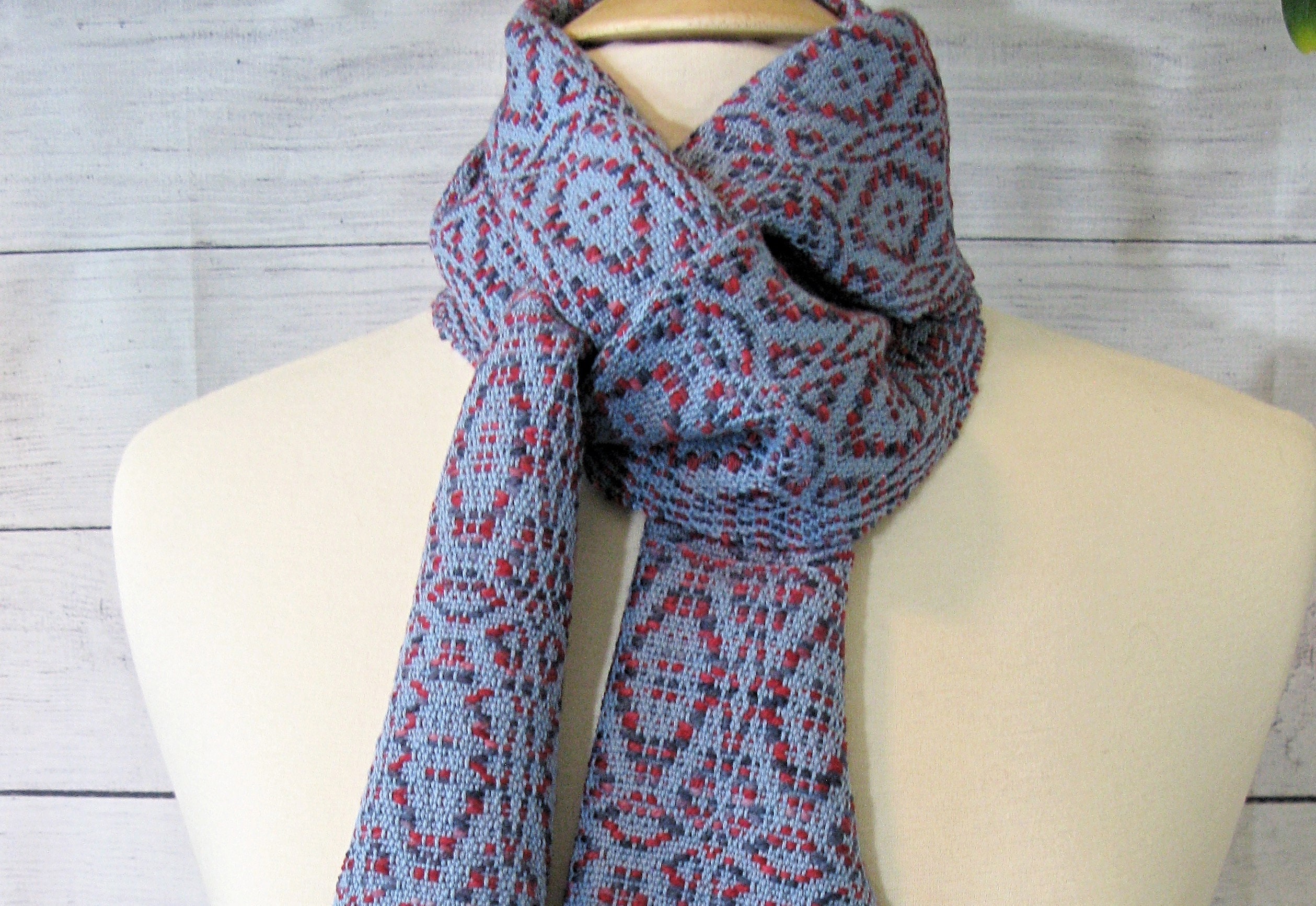 handwoven cotton lace scarf