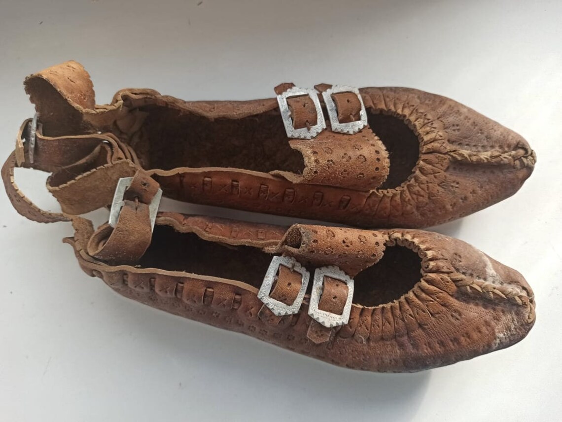 Vintage Traditional UKRAINIAN Shoes Antique Folk Leather | Etsy